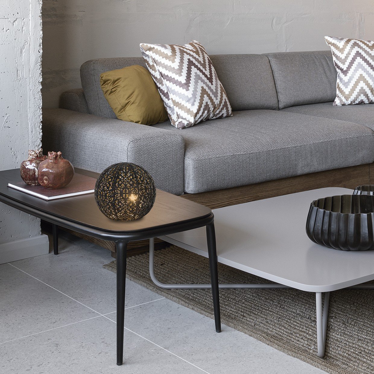 SOBREMESA TICAM NEGRO 1 X 28W G-9 - Imagen 2